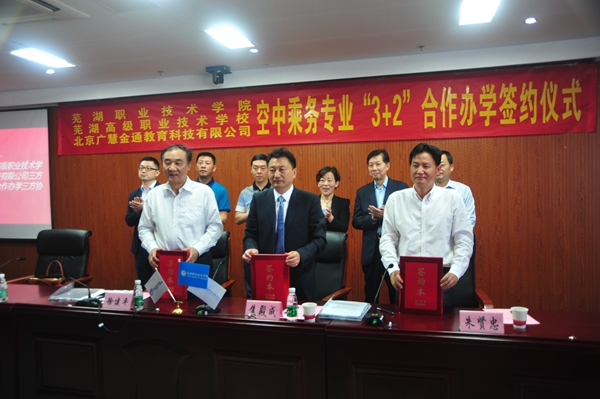 image002.jpg image002.jpg